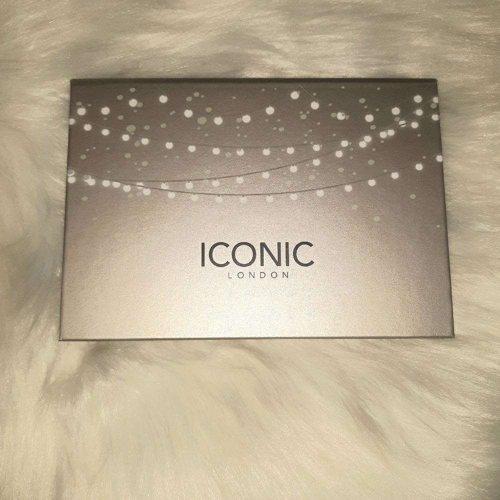 Iconic London Blaze chaser Face palette
